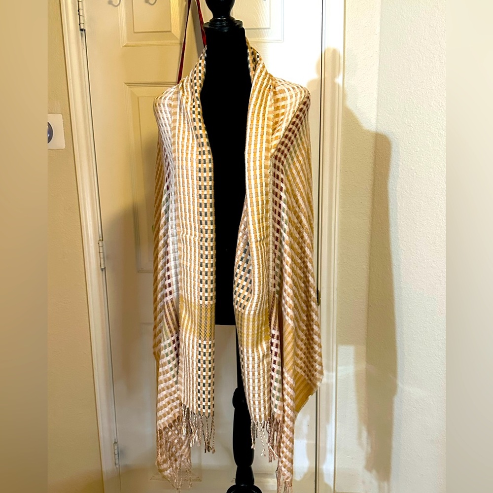 NWT Vince Camuto Scarf